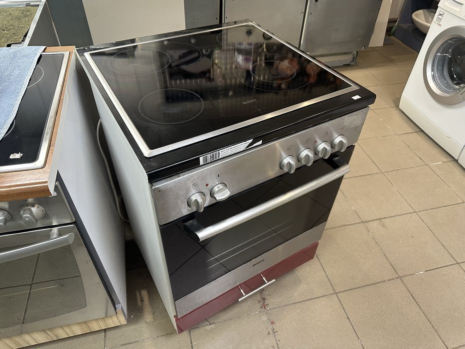 Комплект Bosch электроплита + поверхность