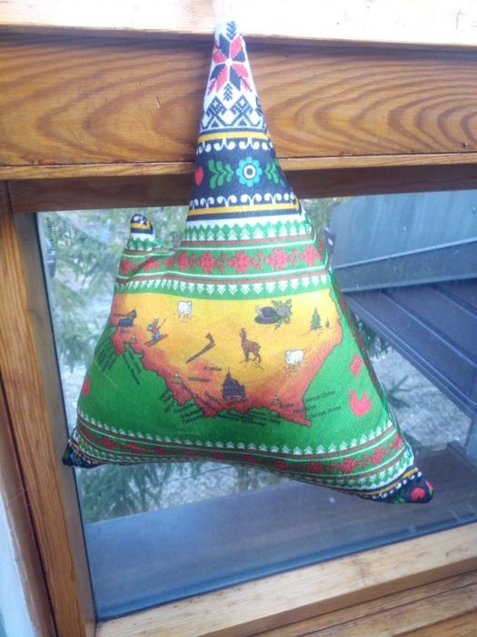 Nowa wzorzysta poduszka jasiek kolorowa dekoracyjna góra cepelia folk