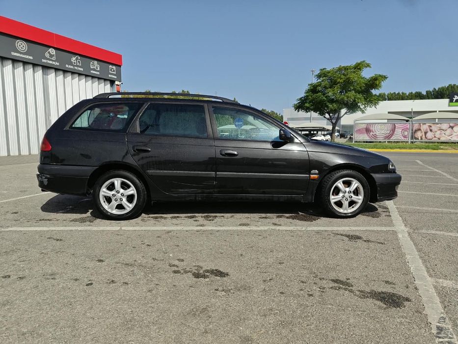 Toyota avensis d4d 2.0 turbo
