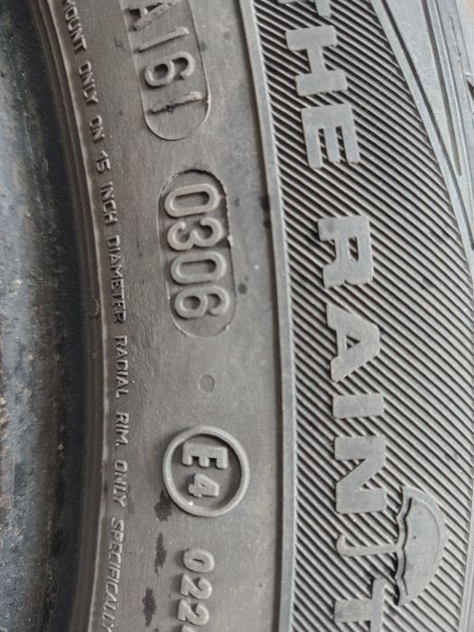 Opony 205/55-15 Uniroyal