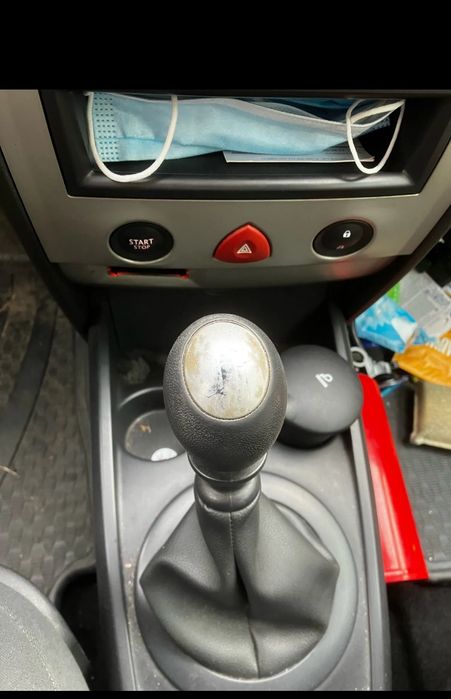 Накладка на ручку КПП Рено Меган,Сценик,Дастер