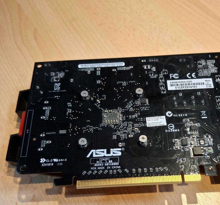 ASUS Radeon HD 6670