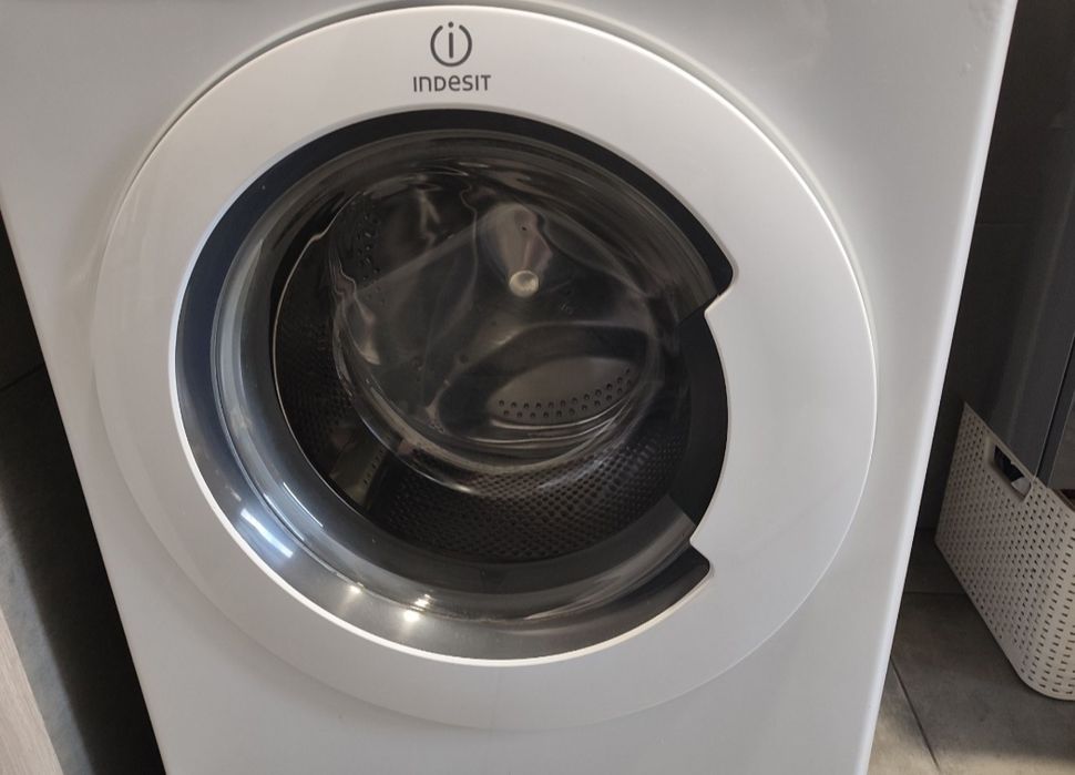 Części do pralki Indesit XWE71283 pompa wody