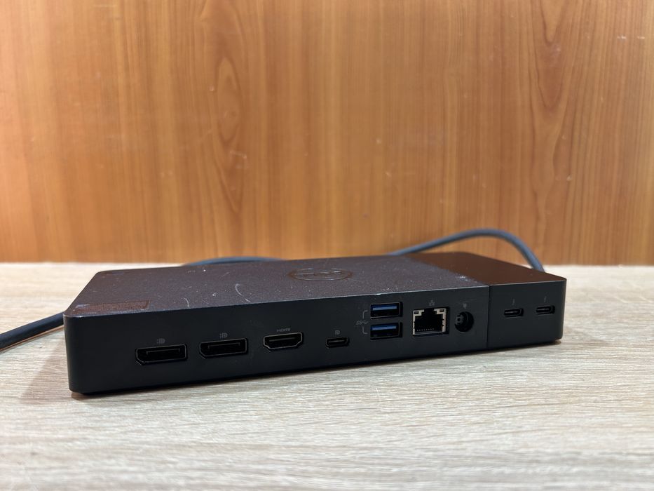 Док-станція Dell Thunderbolt 4