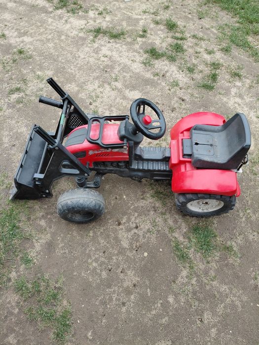Sprzedam traktorek dziecięcy