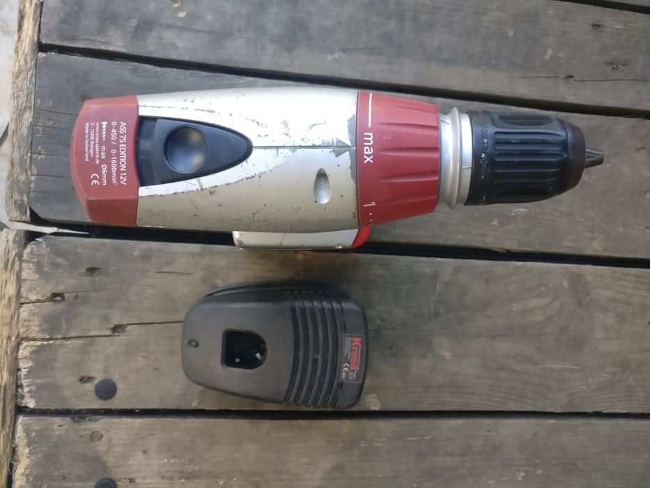 Uma aparafusadora KRESS para vender
