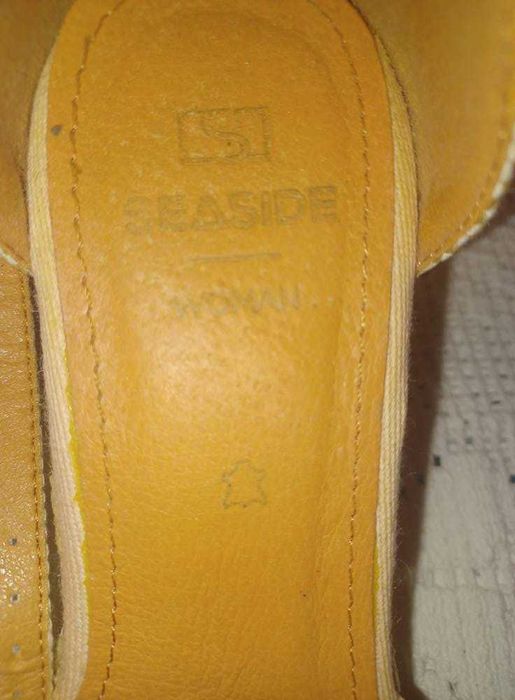 Sandálias de cunha nude da Seaside com palmilha em pele