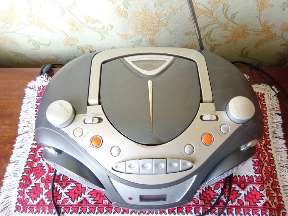 Магнітофон Bravis CD56-MP3