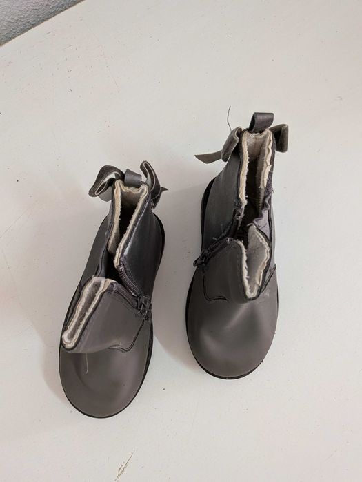 Sapatos crianças diversas idades