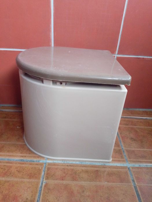 WC portátil em plástico