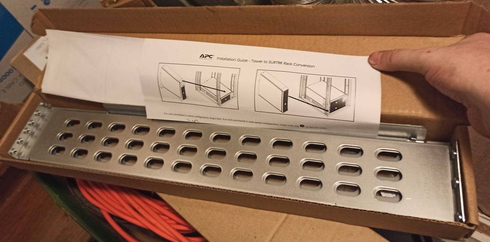 Nowe Szyny montażowe Rack do UPS - Rail Kit Smart-UPS SURTRK