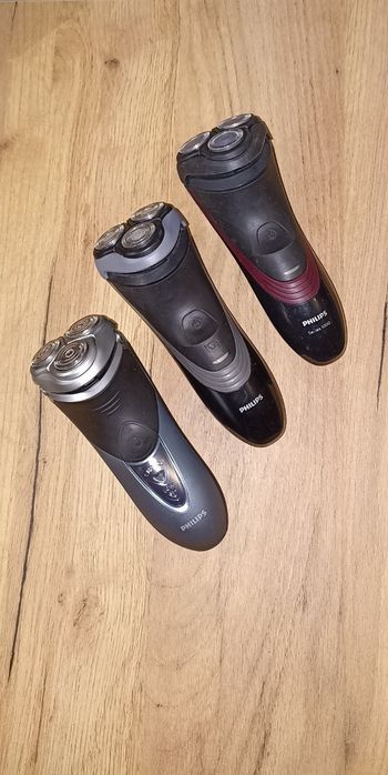 Електробритви PHILIPS