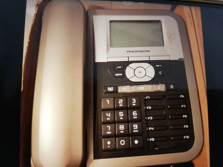 Телефон стаціонарний