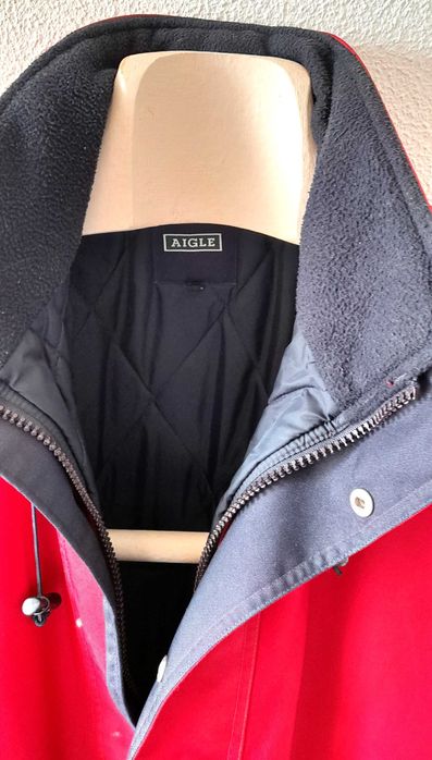 Blusão da Marca AIGLE, em estado novo