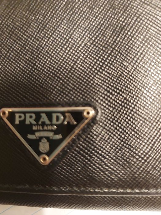 Carteira da Prada Preta. Nova sem etiqueta.