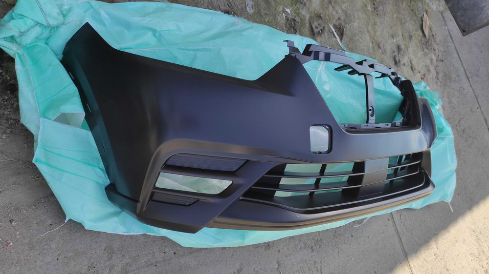 Бампер Передній Nissan KICKS оригінал Новий, радар ПО СЕРЕДИНІ