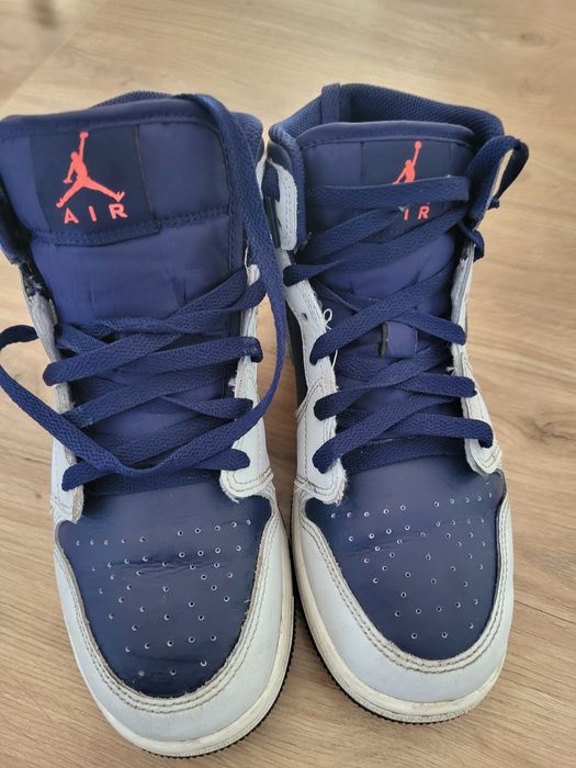 Air Jordan 1 Mid "Blue Void"