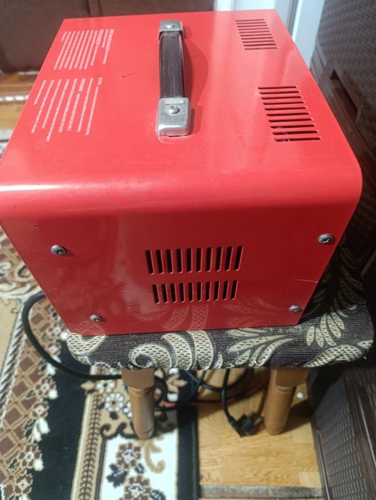 Пуско зарядний пристрій 12 24 вольта 30 ампер