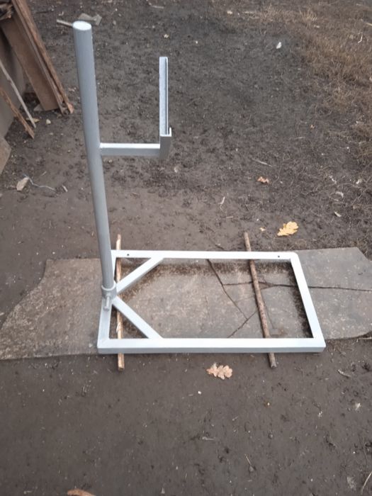 Тримач для розпилу дров.
