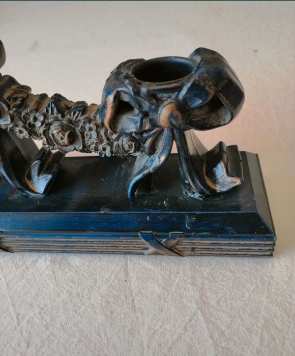 Vintage candlesticks64738218386178125
