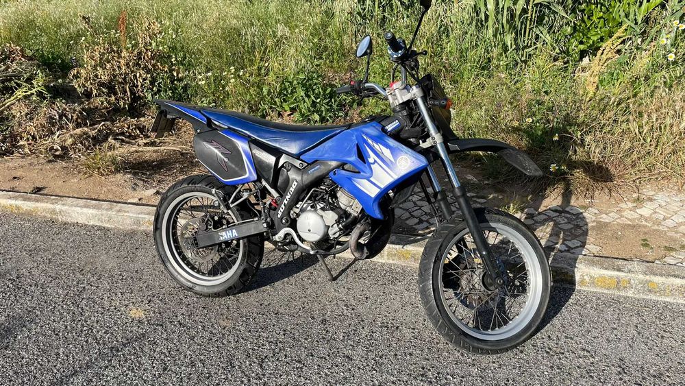 Yamaha DTX50 azul de 2007