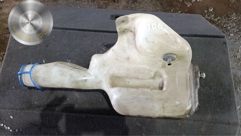 Бачок омывателя Mercedes Sprinter W906 (2006–2018 гг.)