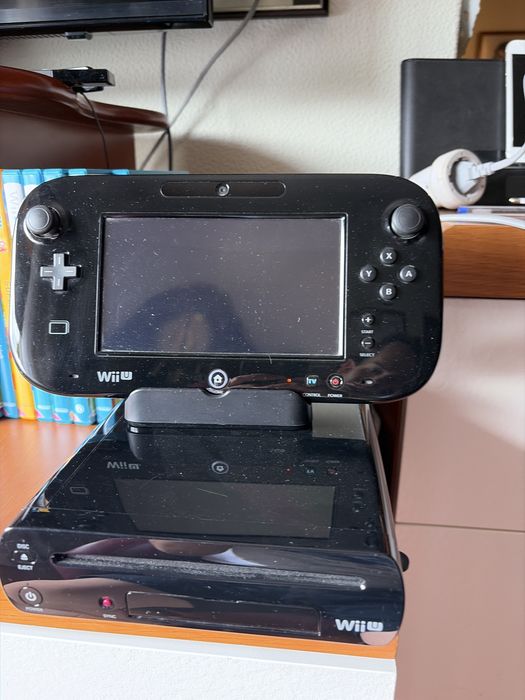 Consola Wii U com Gamepad e jogos