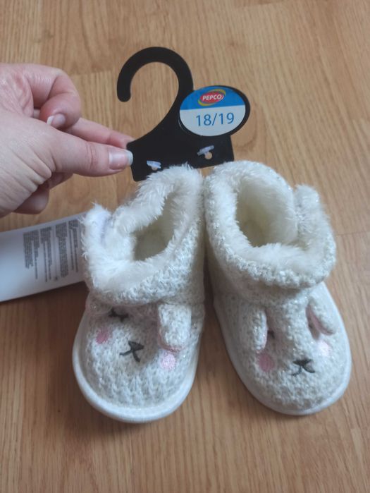Buty kapcie 18/19
