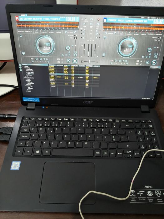 Portátil Acer aspire 3