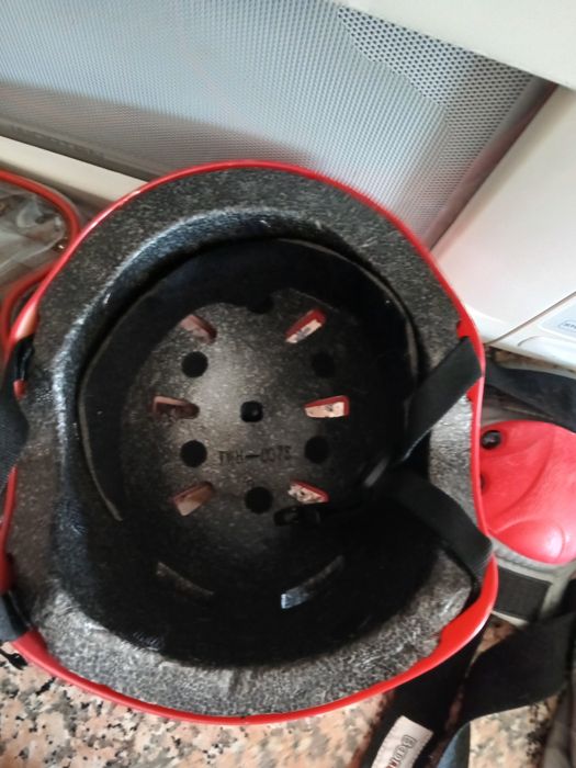 capacete e mais essas peças