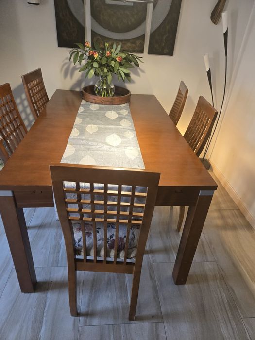 Drewniany mocny stół z 6ma krzesłami