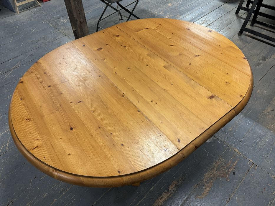 Okrągły,sosnowy,rozkładany,duży stół jadalniany lata80.vintage,deaign