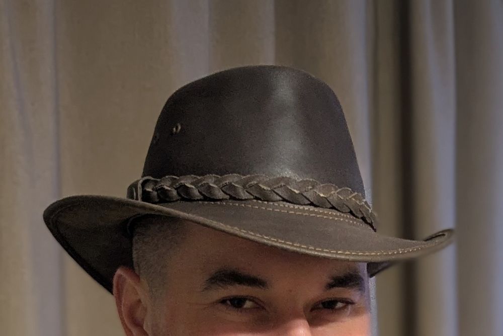 Капелюх ковбоя стильний