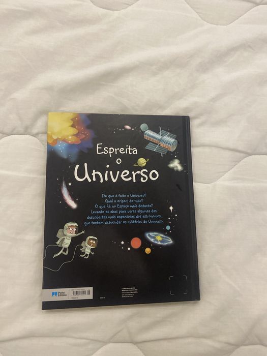 Livro sobre o Universo