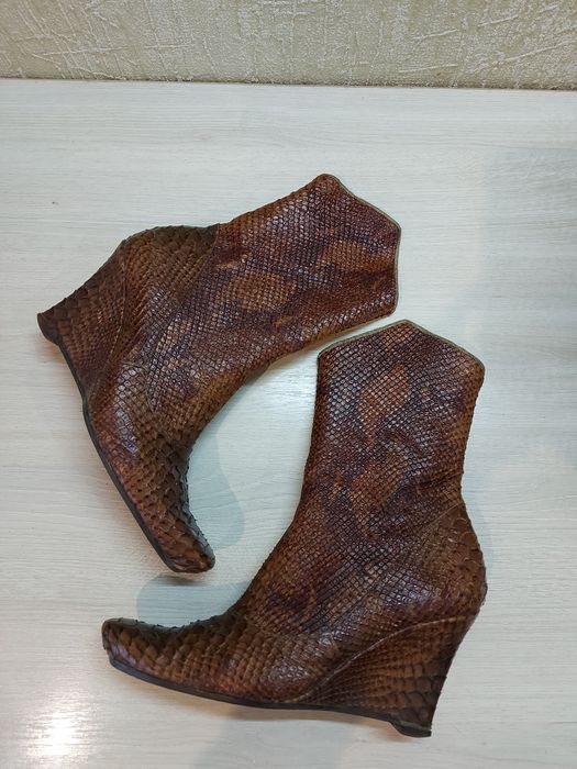 Полусапожки,кожа 38р.