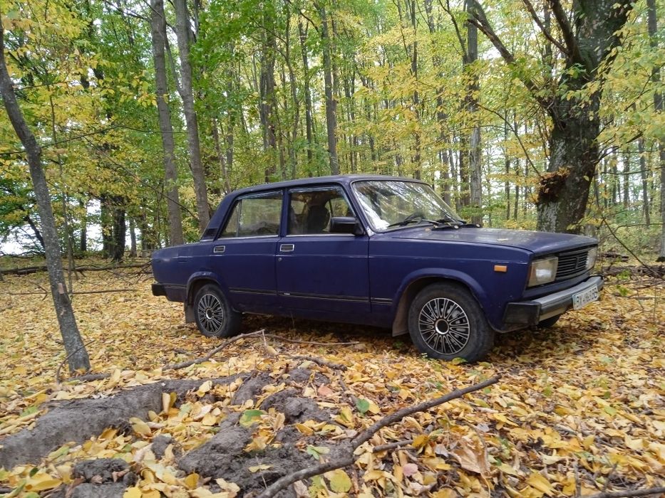 автомобіль ваз 2105