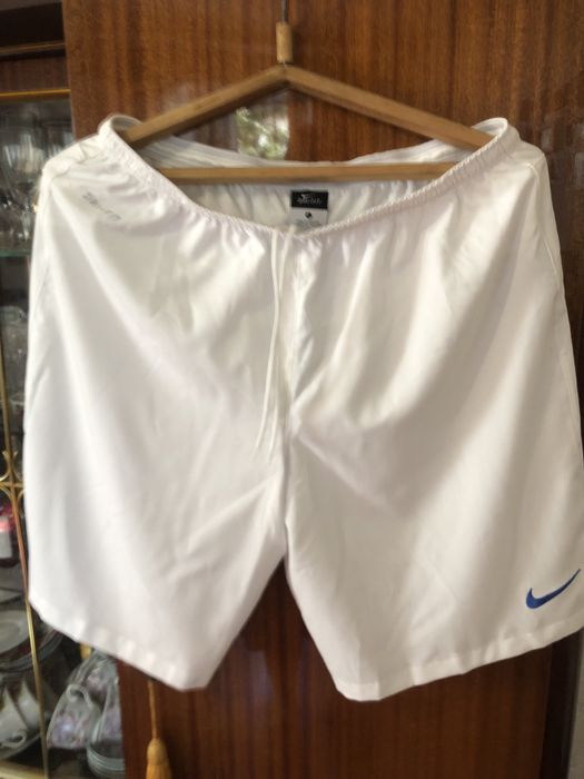 Шорты мужские белые