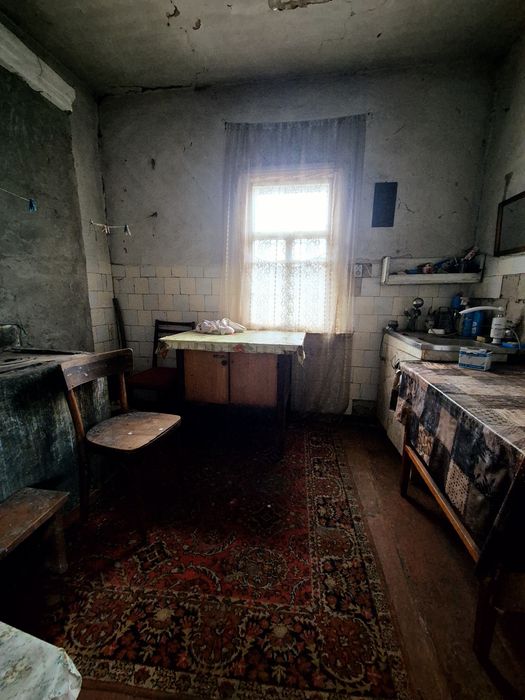 Будинок по вул. Черняхівського