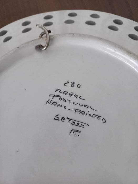 Hand-painted porcelain plate64730005780481121