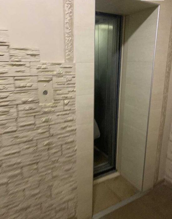 Продам 1-к. квартиру 45,3 кв.м. р Робоча вул. Національної Гвардії  AK