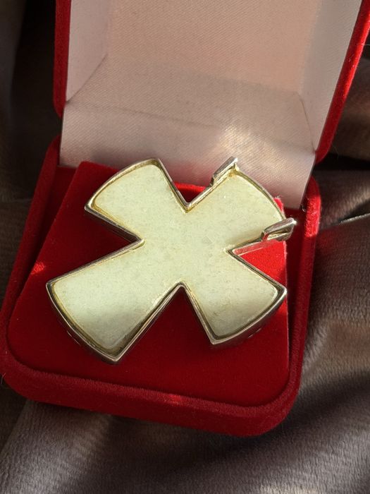 Srebrny krzyż przywieszka