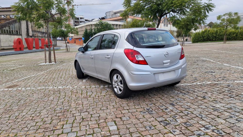 Opel corsa 1.3 ecoflex 2013