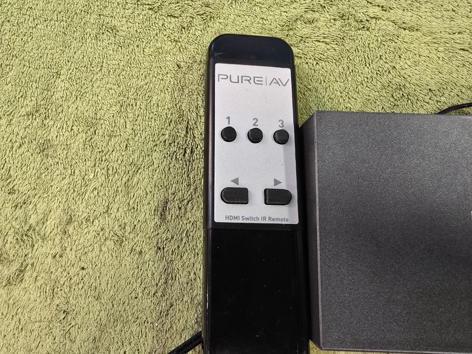 PURE AV BELKIN HDMI interfejs 3 w 1 video switch + pilot.