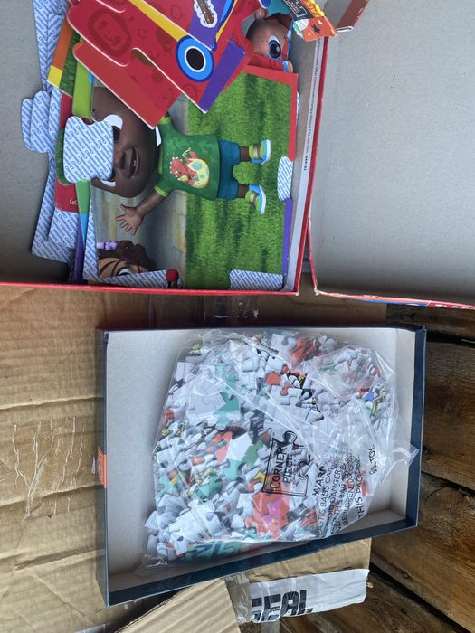 2 opakowania puzzli cena za dwa dla dziecka