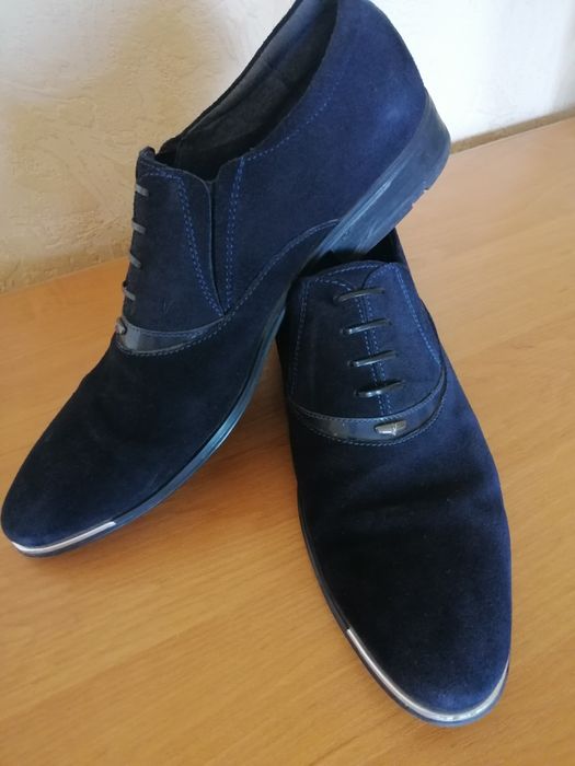 Туфли и кроссовки