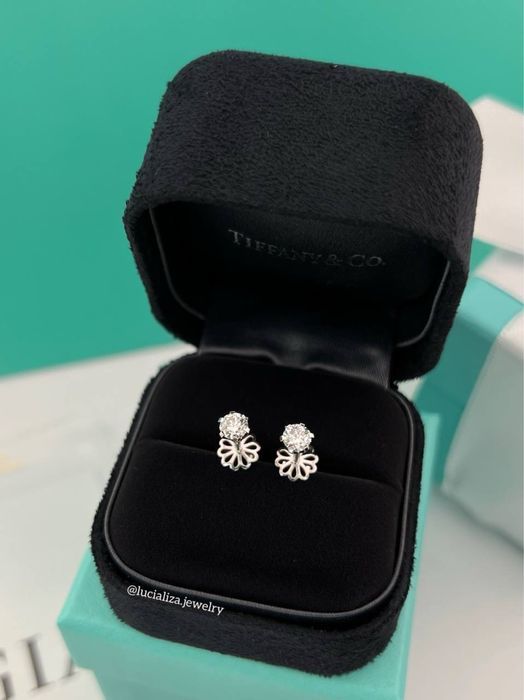 Серьги пусеты с бриллиантами 0,70 ct  В стиле Tiffany  золото