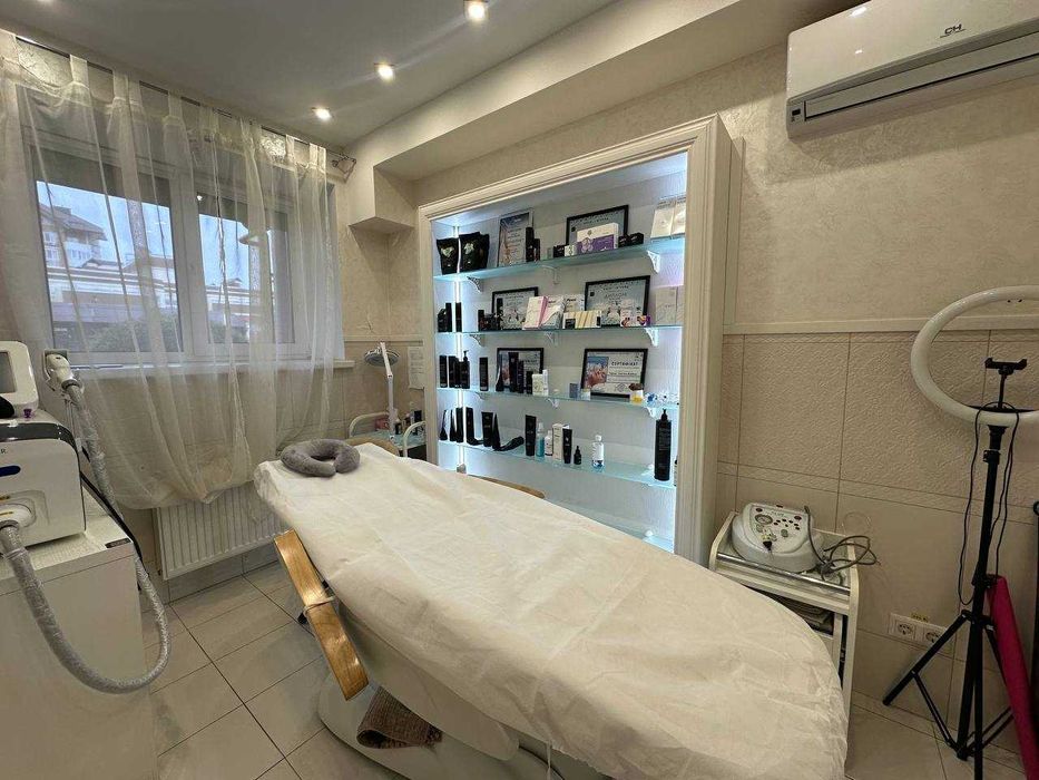 Продаж салону 54м2 з орендарями. Ремонт. ЖК ''Буча Квартал''. ID:313