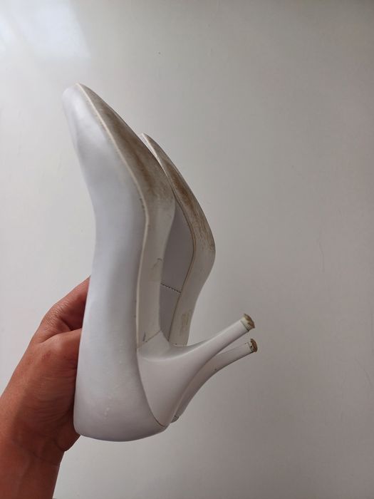 Buty na obcasie, białe