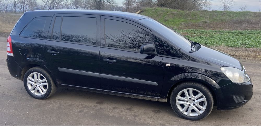 Опель Зефира 2010