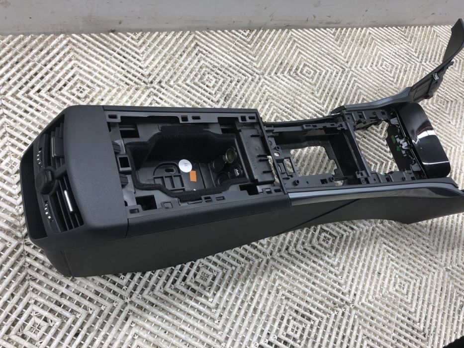 TUNEL ŚRODKOWY PEUGEOT 508 I Hatchback 10-18 9675214780 KONSOLA